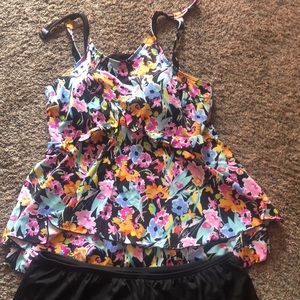Modlilly, Tankini